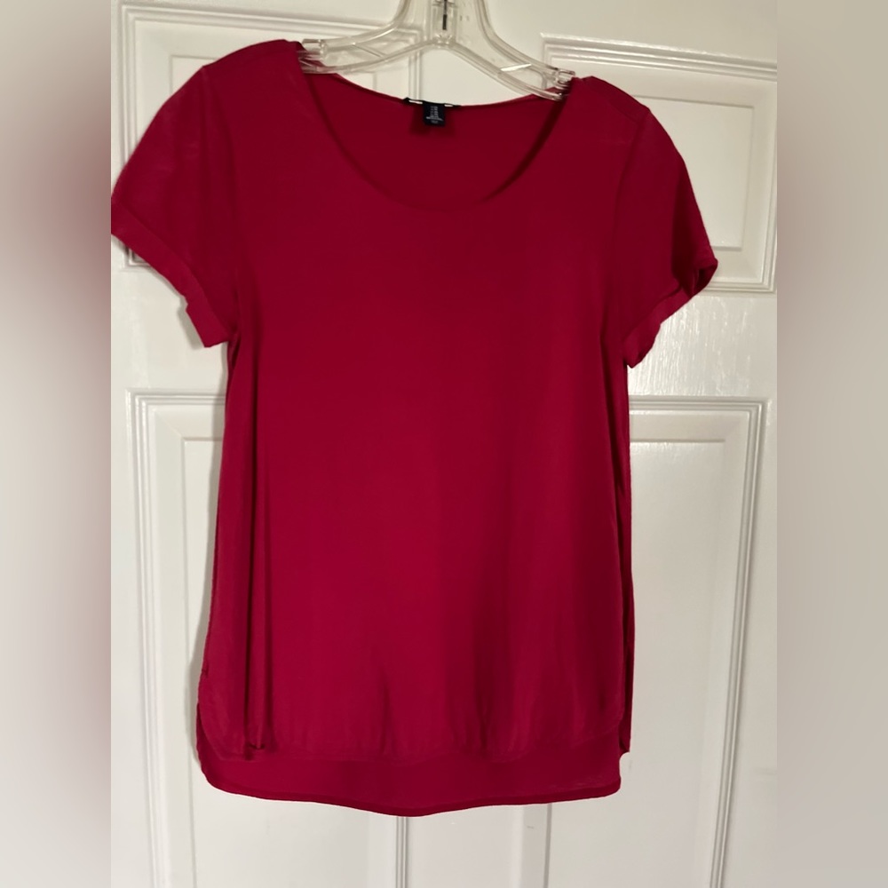 Women’s top size small
